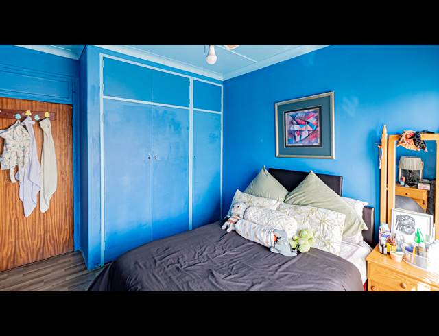 3 BEDROOM HOUSE FOR SALE IN LEONDALE